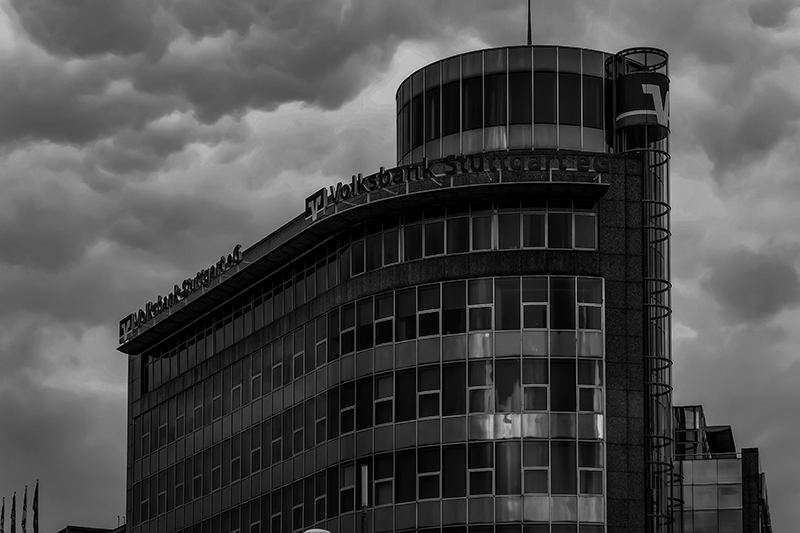 Gebäude der Volksbank Stuttgart eG als Referenzkunde der ISL GmbH im Bereich Cybersecurity in der Finanzbranche